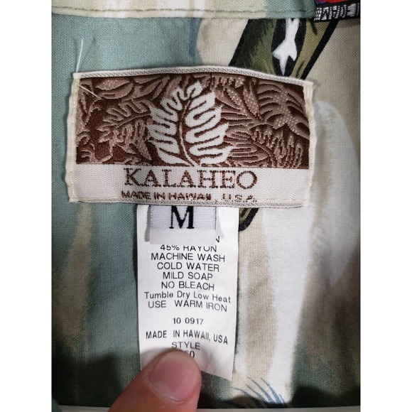 Kalaheo Shirt Mens Medium Multicolor Short Sleeve Button Up Collared Hawaiian - Picture 5 of 7
